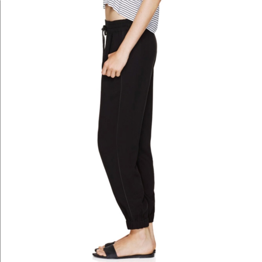 Aritzia//Talula Black Jogger Pants S
